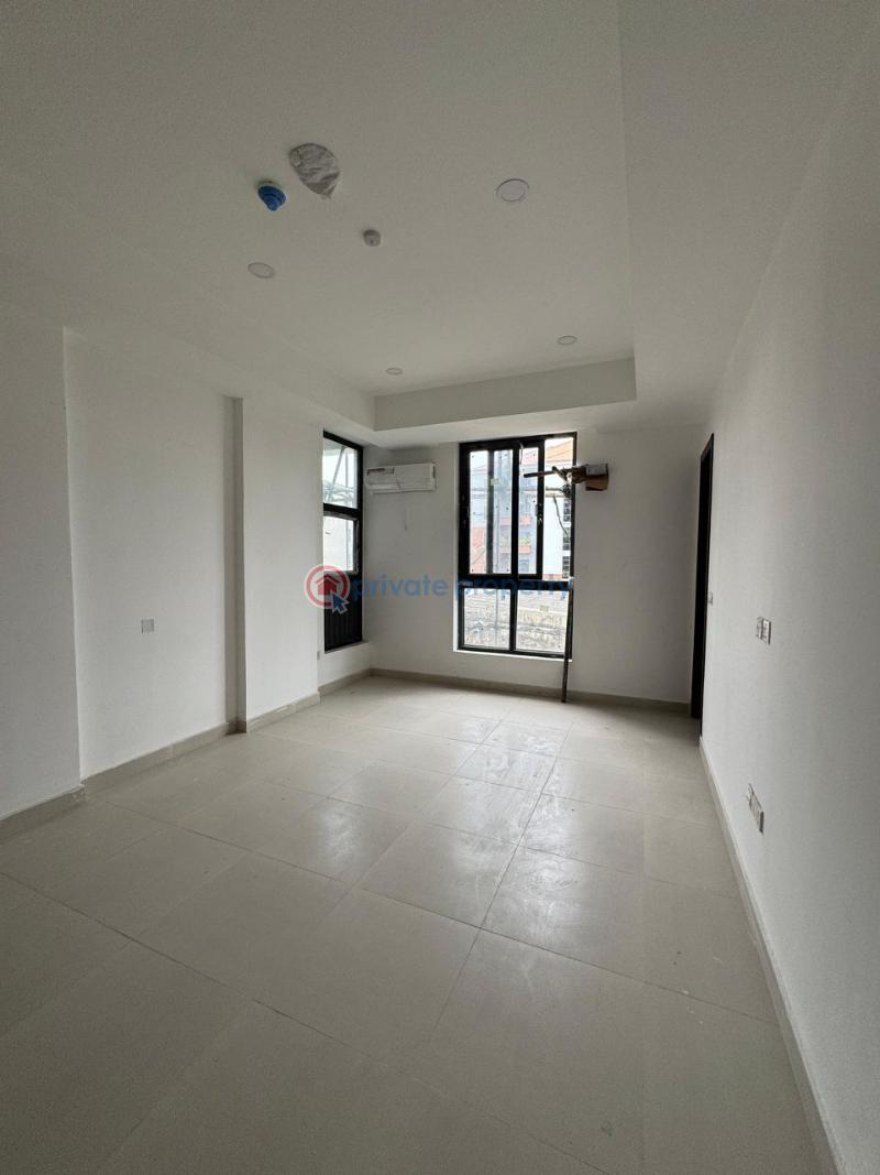 3 bedroom Block Of Flats For Sale 3bedroom Apartment With Bq Swimmingpool Elevator Rooftop And Lounge In Lekki Phase 1 Lekki Phase 1 Lagos - 8