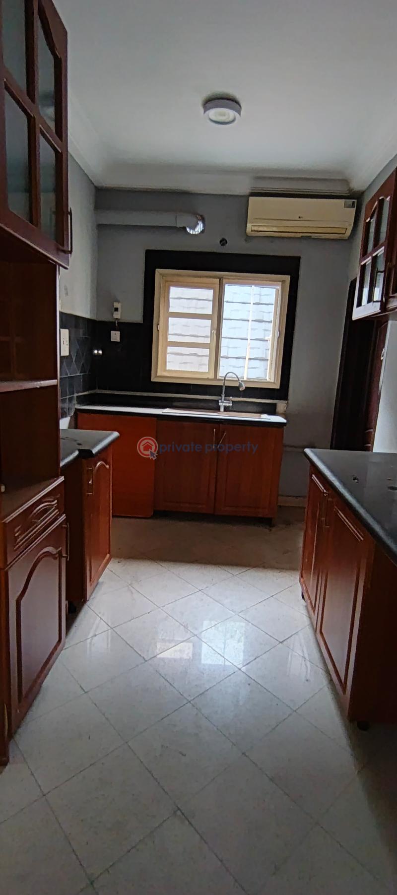 3 bedroom Block Of Flats For Rent Osapa London Lekki Lagos - 3