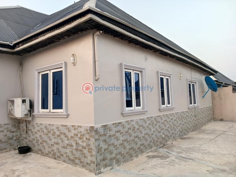 3 bedroom Detached Bungalow For Sale A&g Estate Phase2 Lugbe Fha Lugbe Abuja Phase 4  - 16