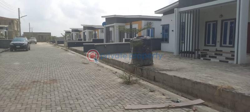 3 bedroom Detached Bungalow For Sale Wonder Court Estate Oribanwa Awoyaya Awoyaya Ajah Lagos - 21