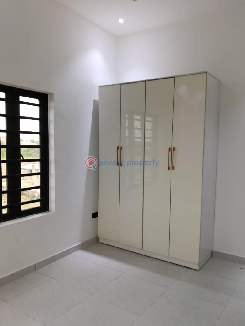 4 bedroom Terrace For Rent Off Orchid Road Lafiaji Lekki Lagos - 14