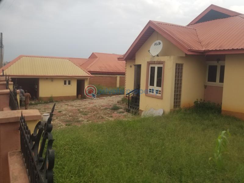 4 bedroom Bungalow For Sale Kamta Housing Estate Abeokuta Ogun - 10
