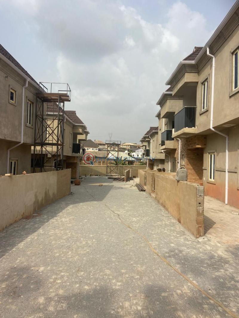 4 bedroom Duplex For Sale Federal Secretariat. Oke Mosan Abeokuta Ogun - 5