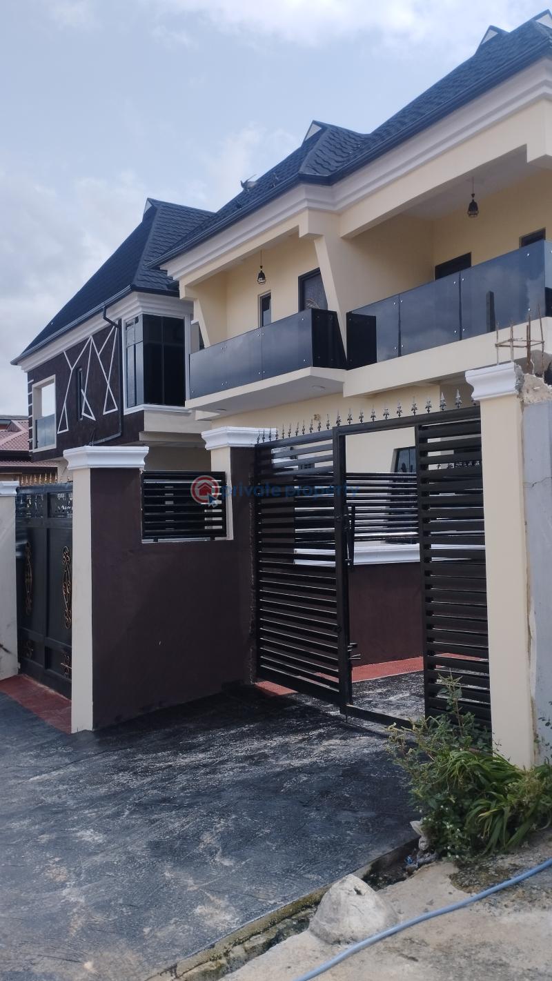 4 bedroom Detached Duplex For Sale Soluyi Gbagada Lagos - 1