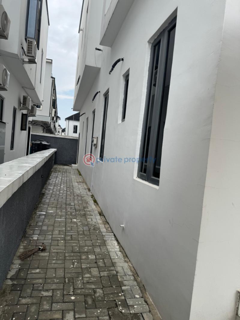 4 bedroom Semi detached Duplex For Sale Elite Garden Estate, Harris Drive. Victoria Garden City Lekki Lagos - 2