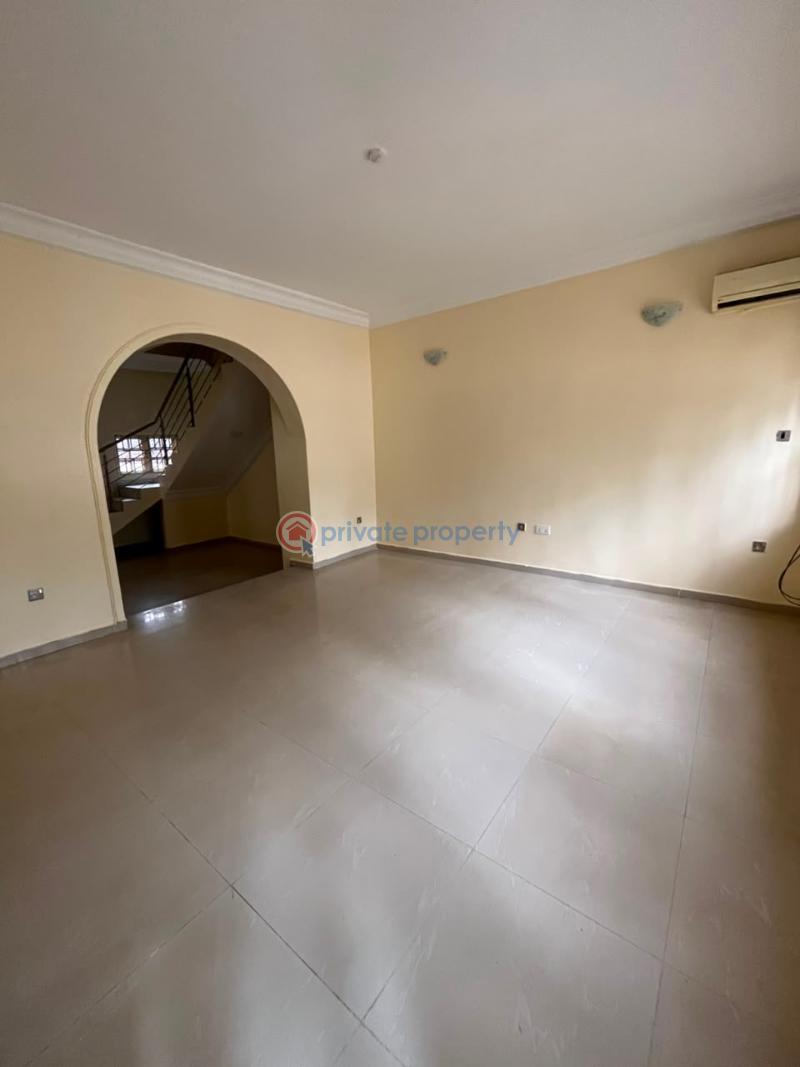 4 bedroom Semi detached Duplex For Rent Sunnyvale Area Dakwo Abuja Phase 3  - 2