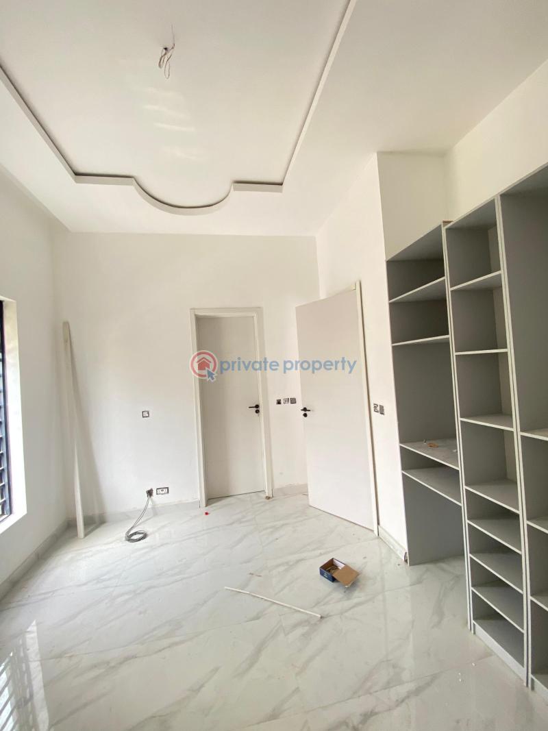 4 bedroom Detached Duplex For Sale Chevron Drive Lekki Lagos - 4