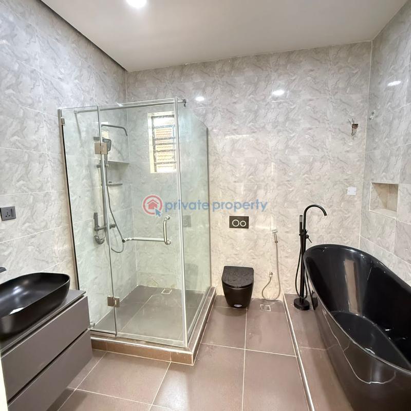 4 bedroom Detached Duplex For Sale Crown Estate, Lekki Lagos - 9