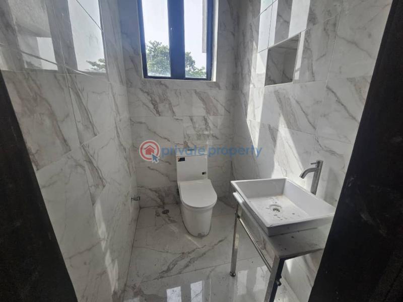 4 bedroom Maisonette For Sale Close To Banana Island Ikoyi Lagos - 18