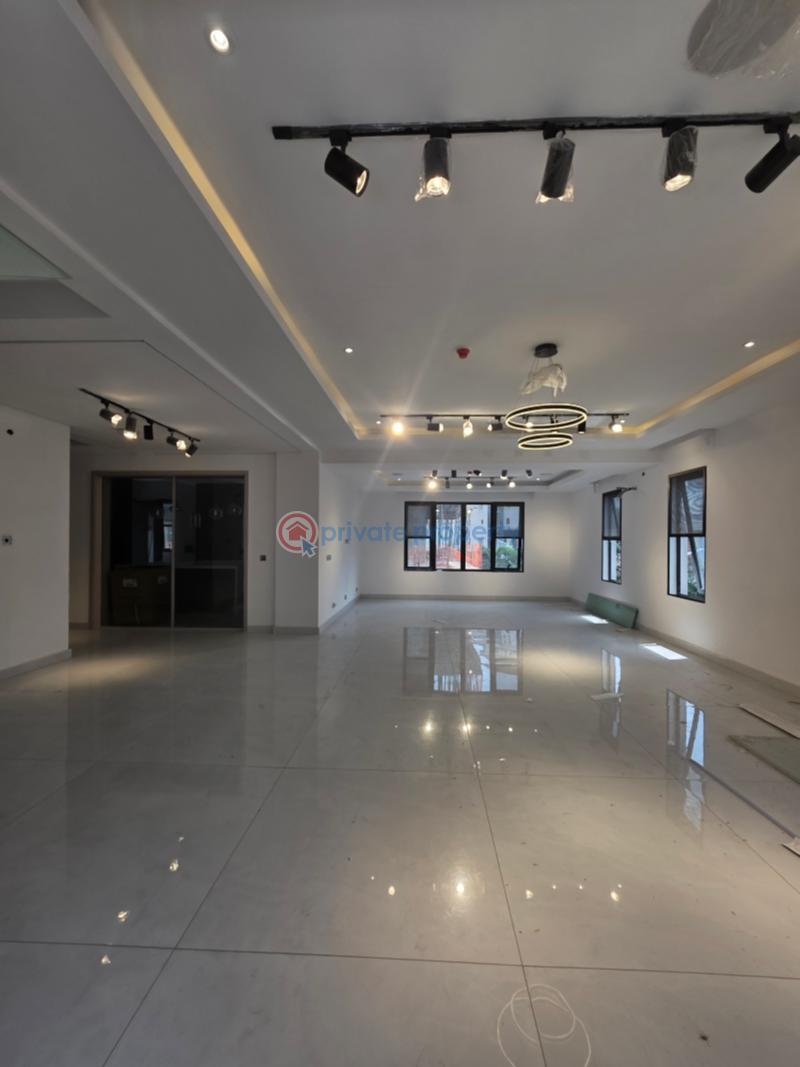 4 bedroom Maisonette For Sale Banana Island Ikoyi Lagos - 1
