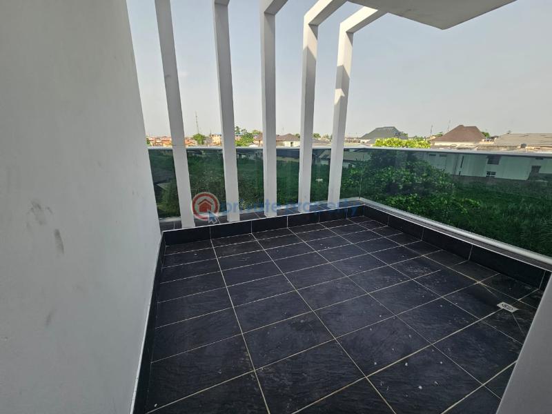4 bedroom Semi detached Duplex For Sale Surulere Lagos - 27