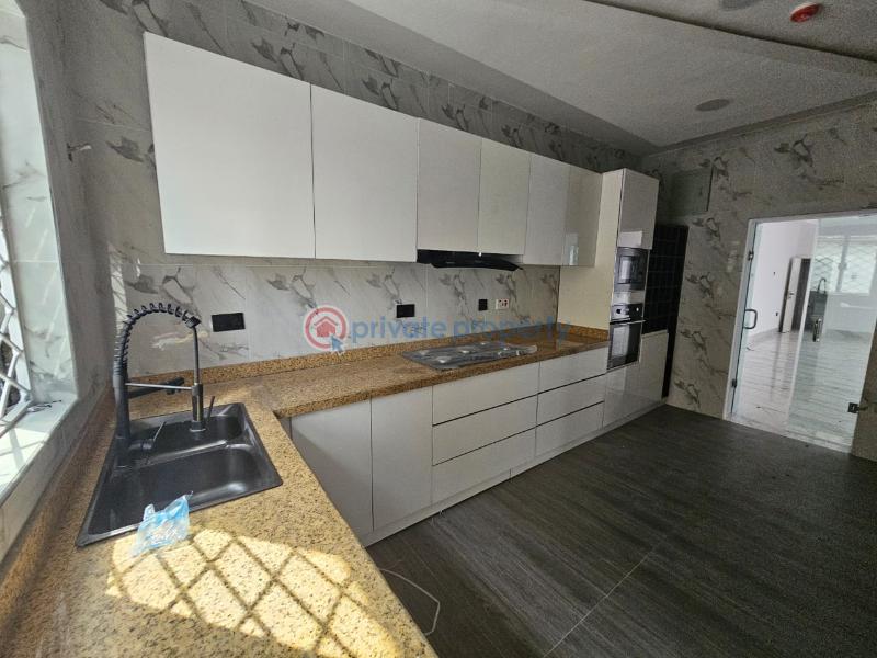 4 bedroom Semi detached Duplex For Sale Surulere Lagos - 3