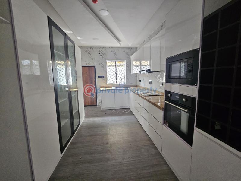 4 bedroom Semi detached Duplex For Sale Surulere Lagos - 5