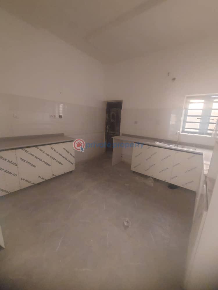 4 bedroom Semi detached Duplex For Sale Omole Phase 1 Ojodu Lagos - 7