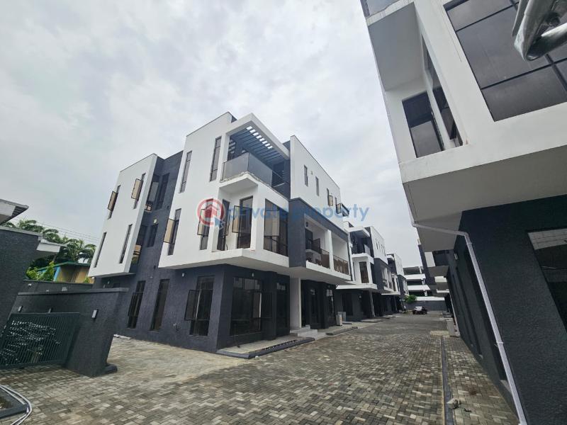 Tastefully finished 4 bedroom serviced semi detached duplex with communal swimming, bq & lots more - 1 4 bedroom Semi detached Duplex For Sale Victoria Island Lagos - 1
