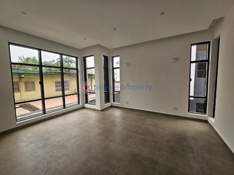 Tastefully finished 4 bedroom serviced semi detached duplex with communal swimming, bq & lots more - 6 4 bedroom Semi detached Duplex For Sale Victoria Island Lagos - 6