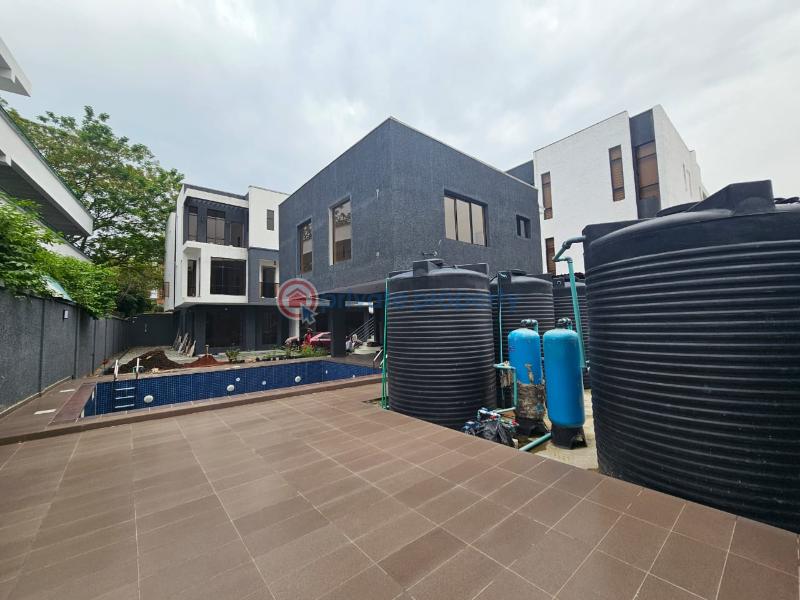 Tastefully finished 4 bedroom serviced semi detached duplex with communal swimming, bq & lots more - 26 4 bedroom Semi detached Duplex For Sale Victoria Island Lagos - 26