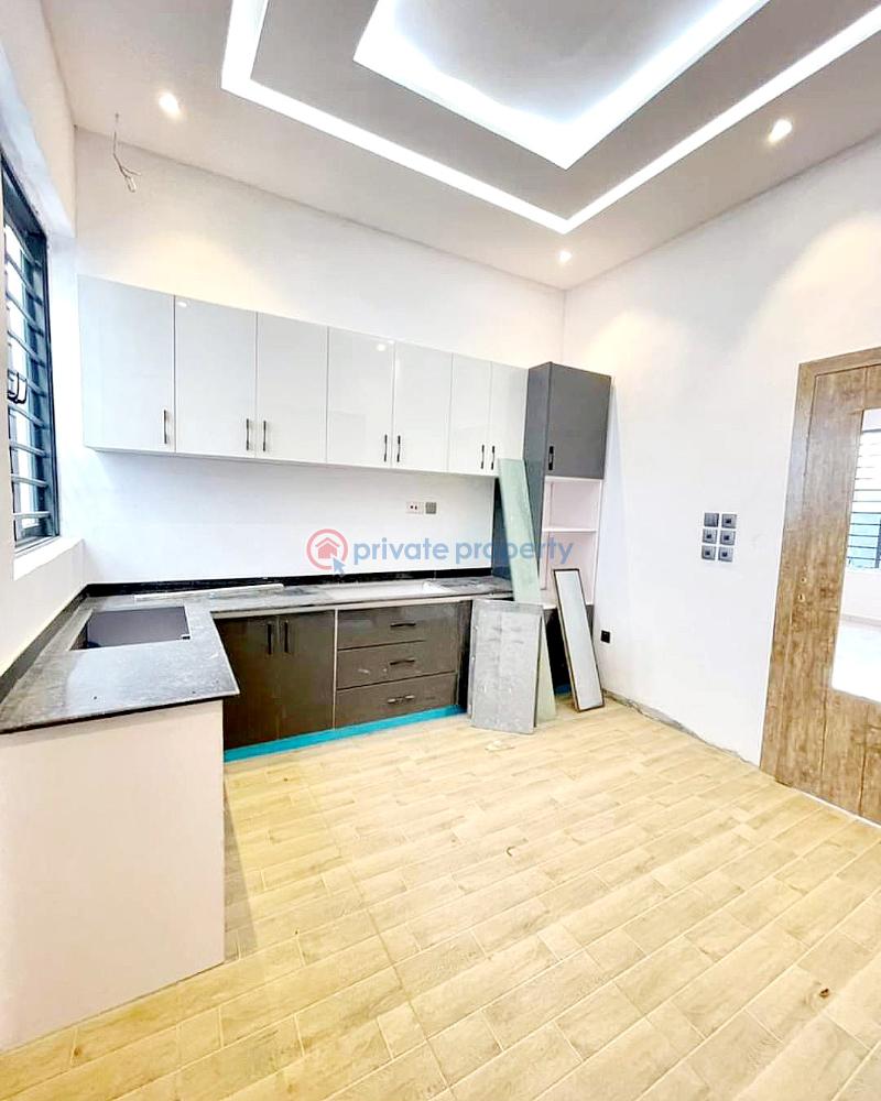 4 bedroom Terrace For Sale Ologolo Lekki Lagos - 3