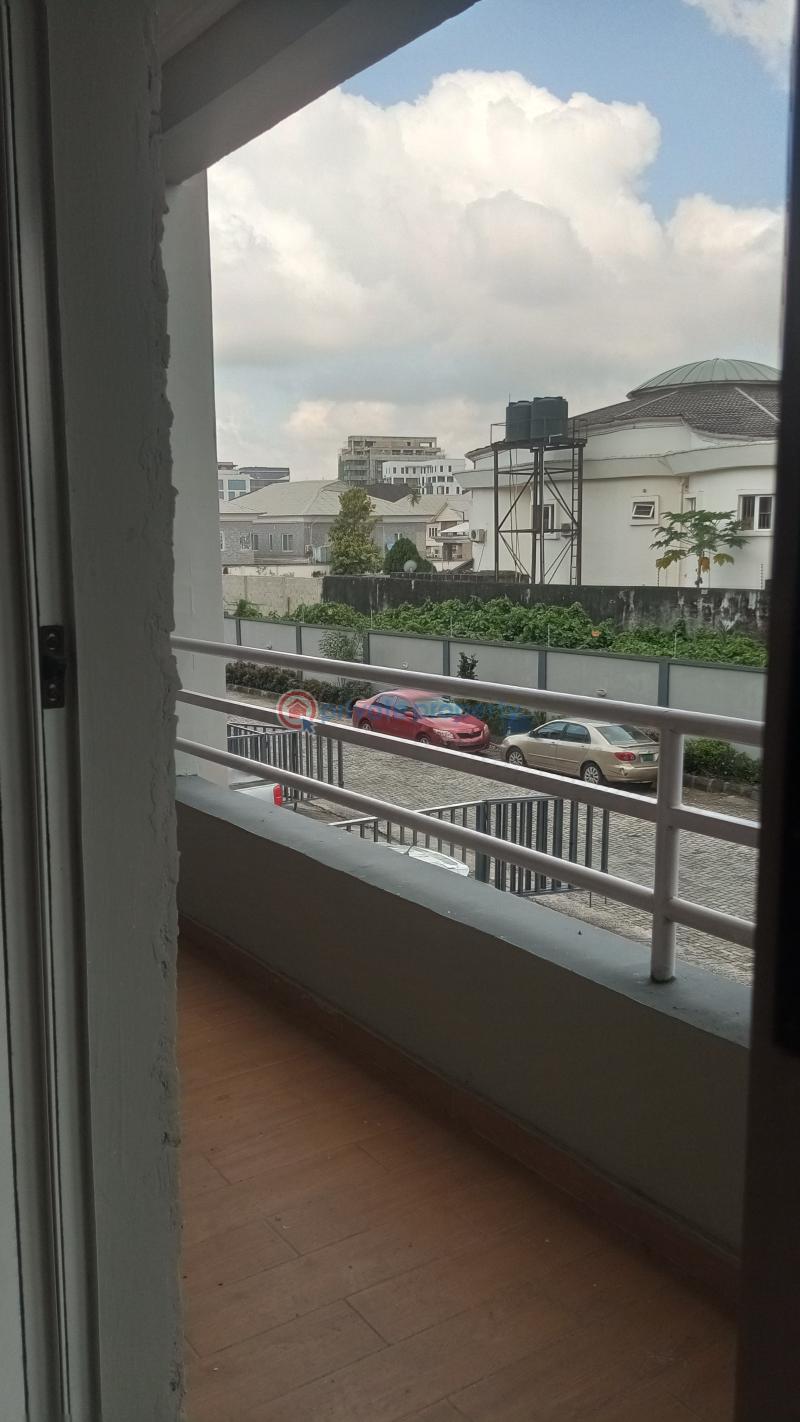 4 bedroom Terrace For Sale Lekki Phase 1 Off Freedom Way Lekki Phase 1 Lagos - 8