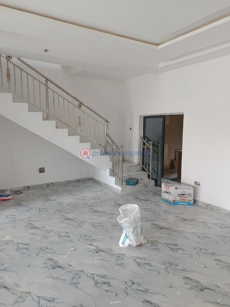 4 bedroom Terrace For Sale Destiny Homes Estate, Abijo. Majek Sangotedo Lagos - 3