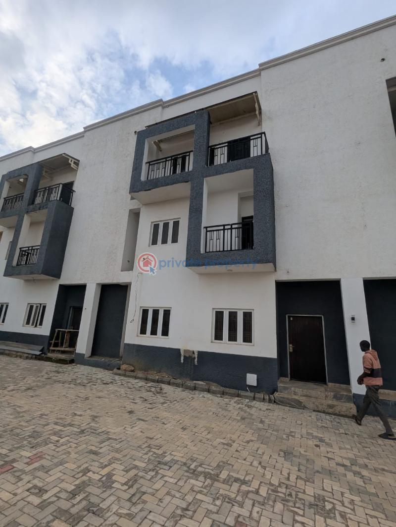 4 bedroom Terraced Duplex For Rent Jahi Gilmore Jahi Abuja Phase 2  - 2