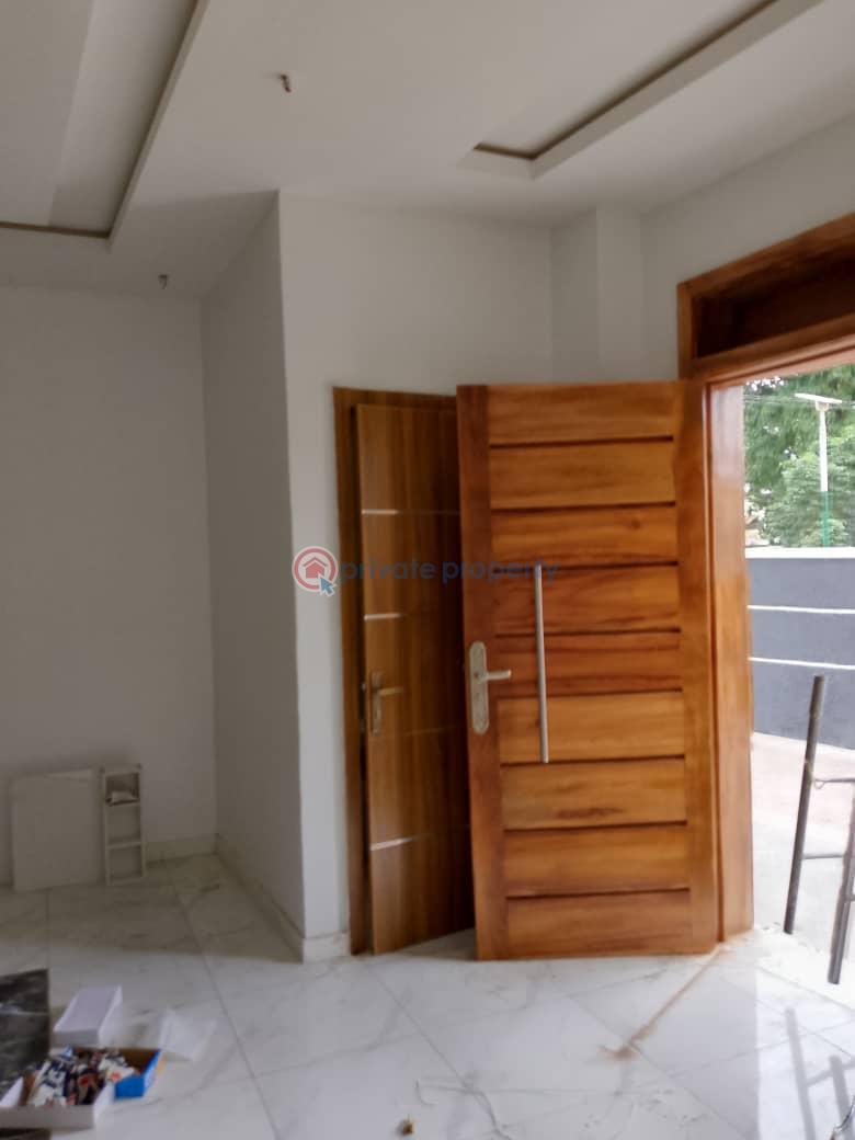 4 bedroom Terrace For Sale Off Mabo Surulere Surulere Lagos - 1