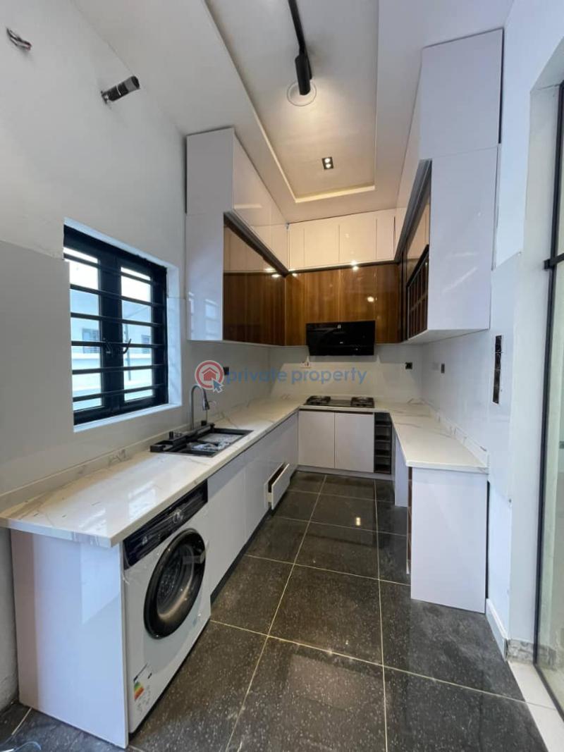 4 bedroom Semi detached Duplex For Sale Ikota, Ikota Lekki Lagos - 2