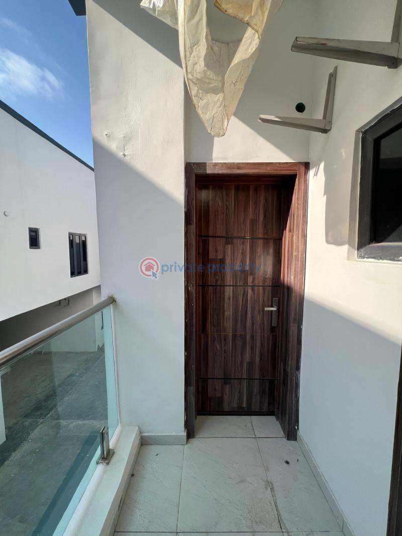 4 bedroom Terraced Duplex For Sale Orchid Road, Lafiaji Lekki Lagos - 11