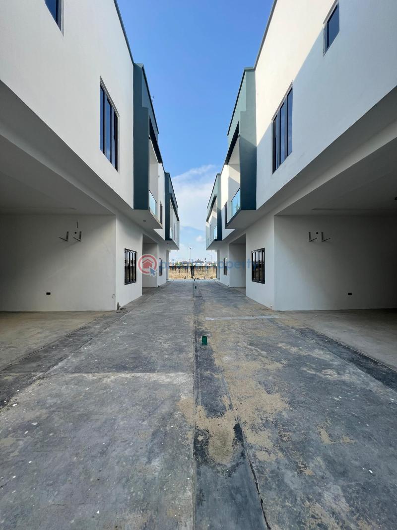 4 bedroom Terraced Duplex For Sale Orchid Road, Lafiaji Lekki Lagos - 14