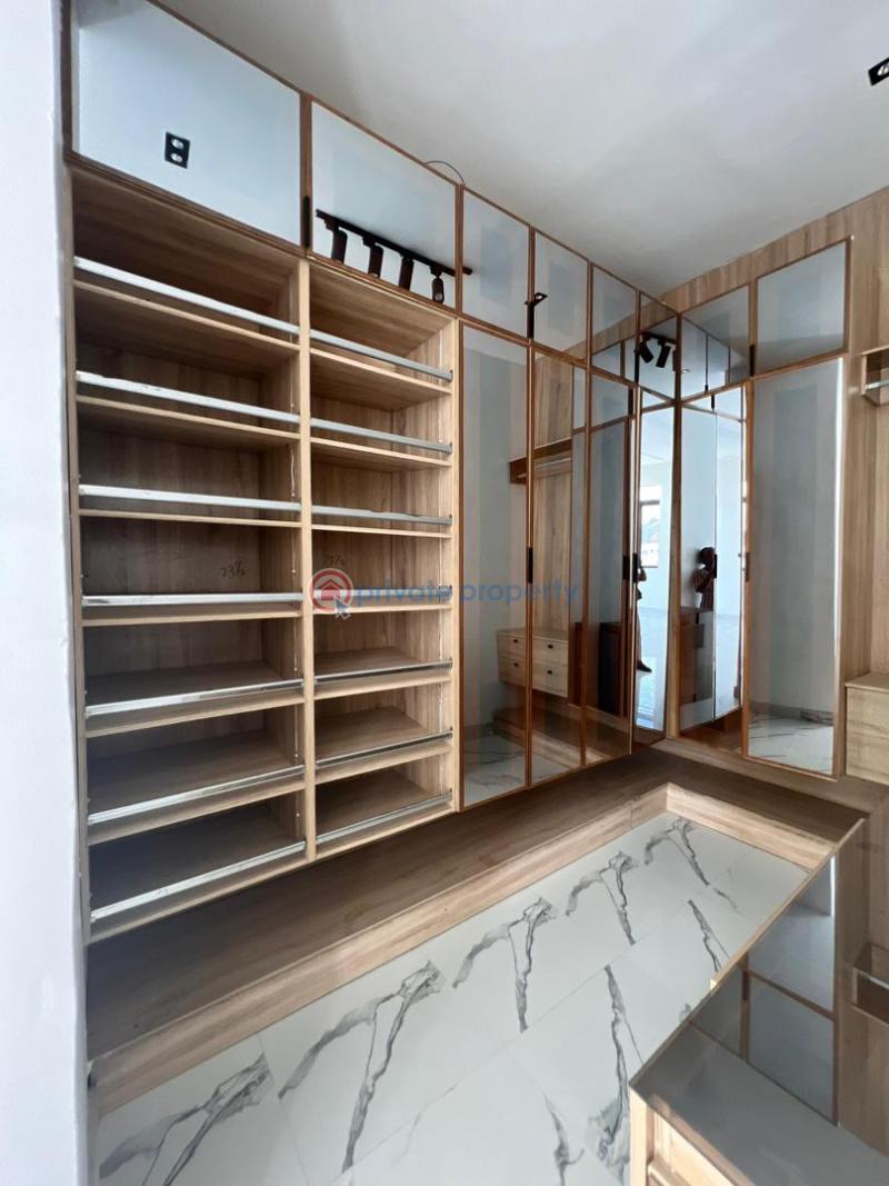 4 bedroom Detached Duplex For Sale Chevron Drive Lekki Lagos - 17