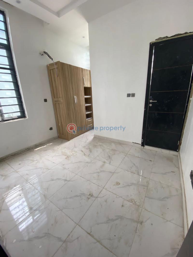 4 bedroom Semi detached Duplex For Sale Chevron Drive Lekki Lagos - 1