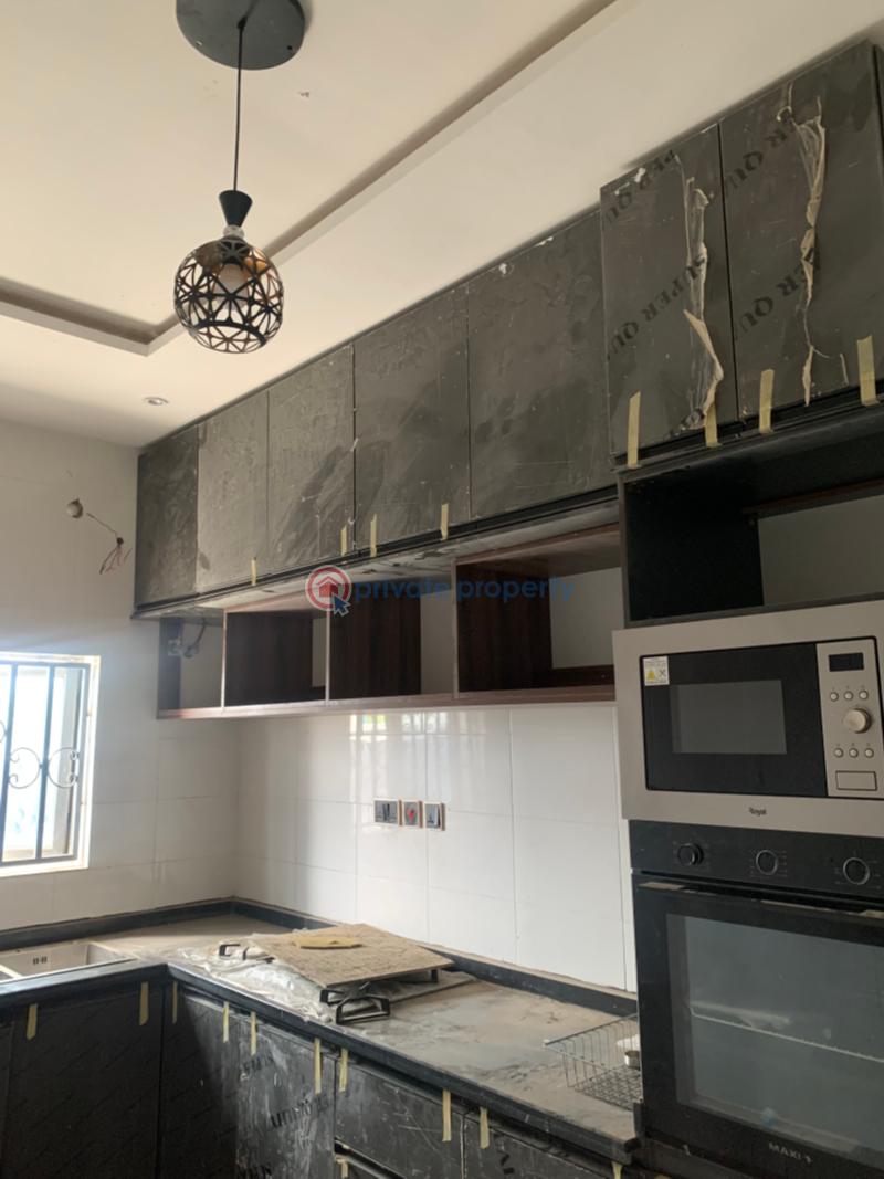 4 bedroom House For Sale Off. Jedo Estate Airport Road, Lugbe Lugbe Abuja Phase 4  - 7