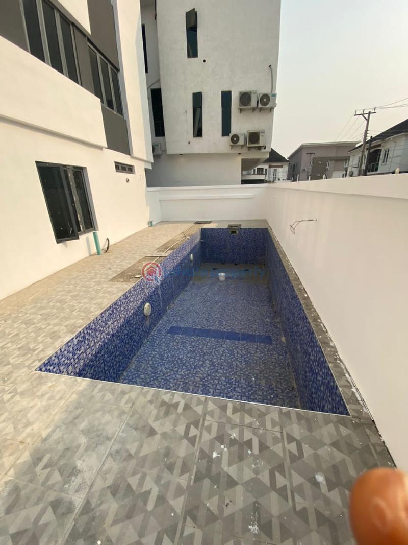 4 bedroom Terrace For Sale Chevron Drive Lekki Lagos - 0