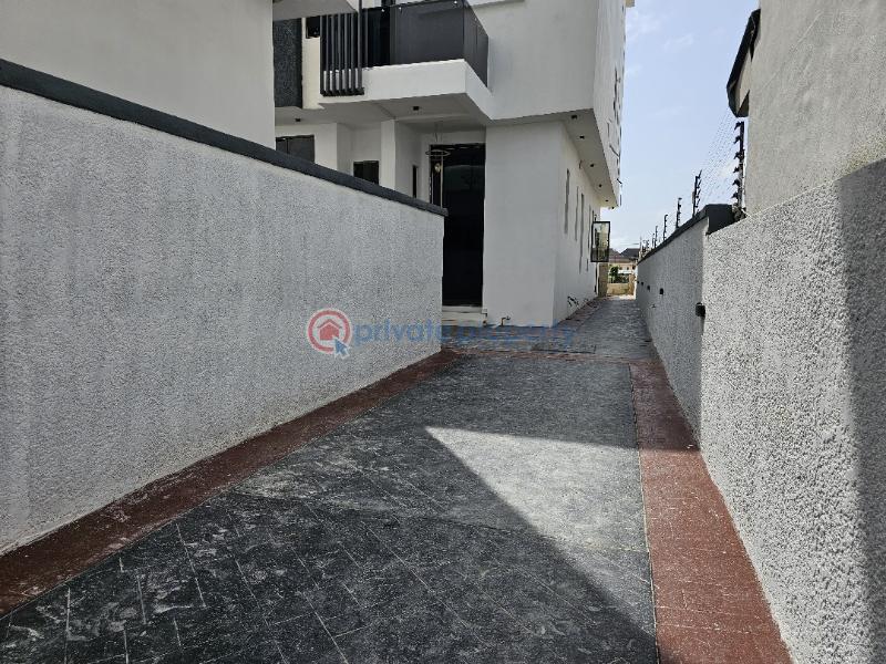 5 bedroom Detached Duplex For Sale Ikate Elegushi Lekki Lagos - 22