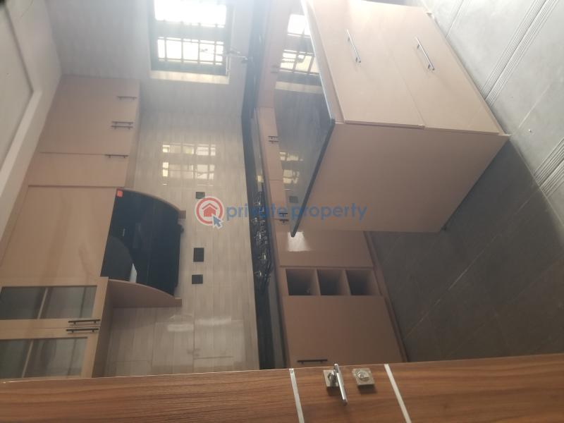 5 bedroom Detached Bungalow For Sale Laderin Estate. Oke Mosan Abeokuta Ogun - 19