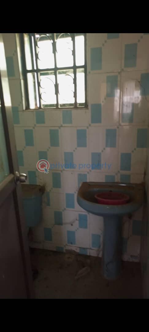 5 bedroom Block Of Flats For Sale Asero Housing Estate. Asero Abeokuta Ogun - 4