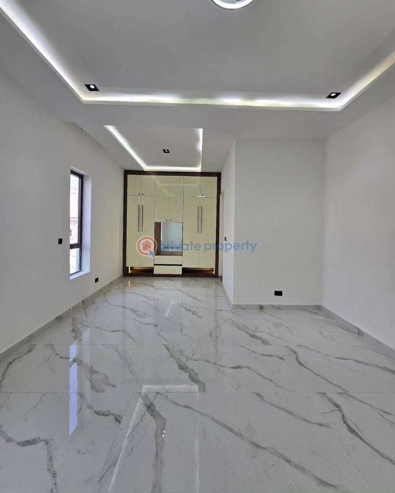 5 bedroom Duplex For Sale Off Admralty Lekki Phase 1 Lagos - 12