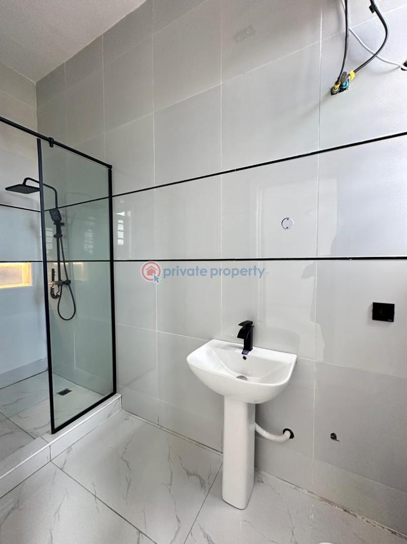 5 bedroom Detached Duplex For Sale Victoria Garden City Lekki Lagos - 2