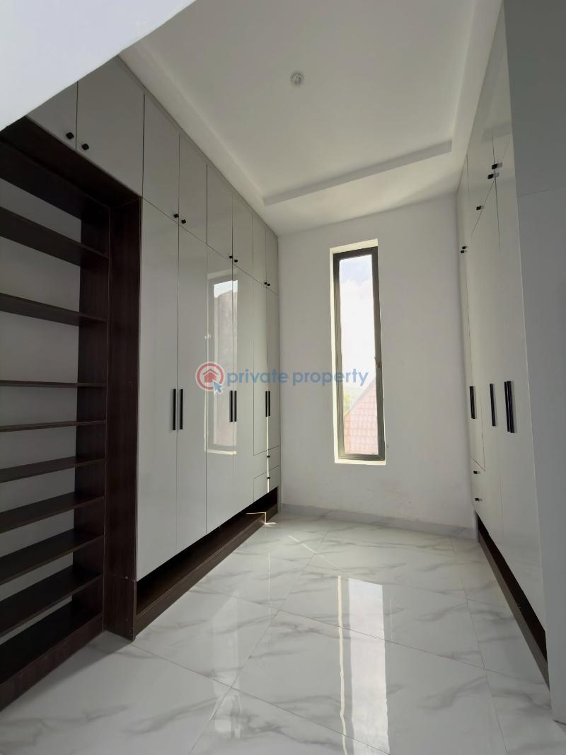 5 bedroom Detached Duplex For Sale Apo Resettlement Apo Abuja Phase 2  - 5