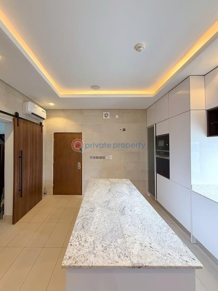 5 bedroom Detached Duplex For Sale Pinnock Beach Estate Osapa London Lekki Lagos - 1