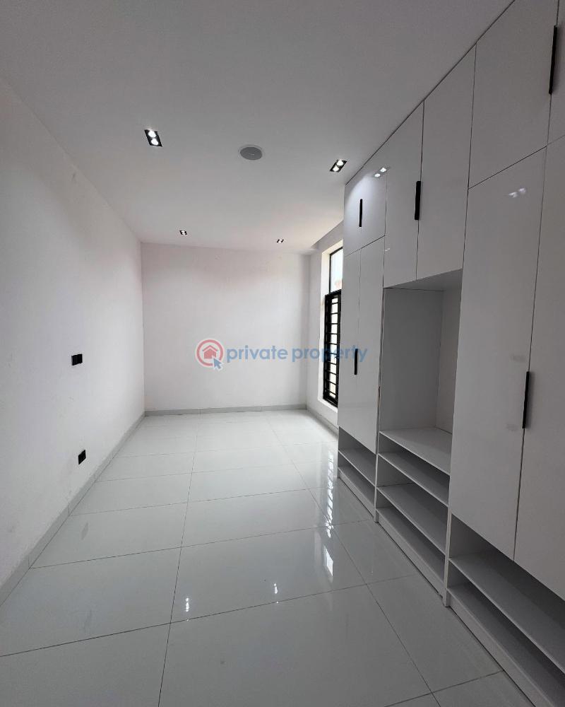 Tastefully finished 5 bedroom detached duplex with swimming pool - 8 5 bedroom Detached Duplex For Sale Ikota G R A Ikota Lekki Lagos - 8