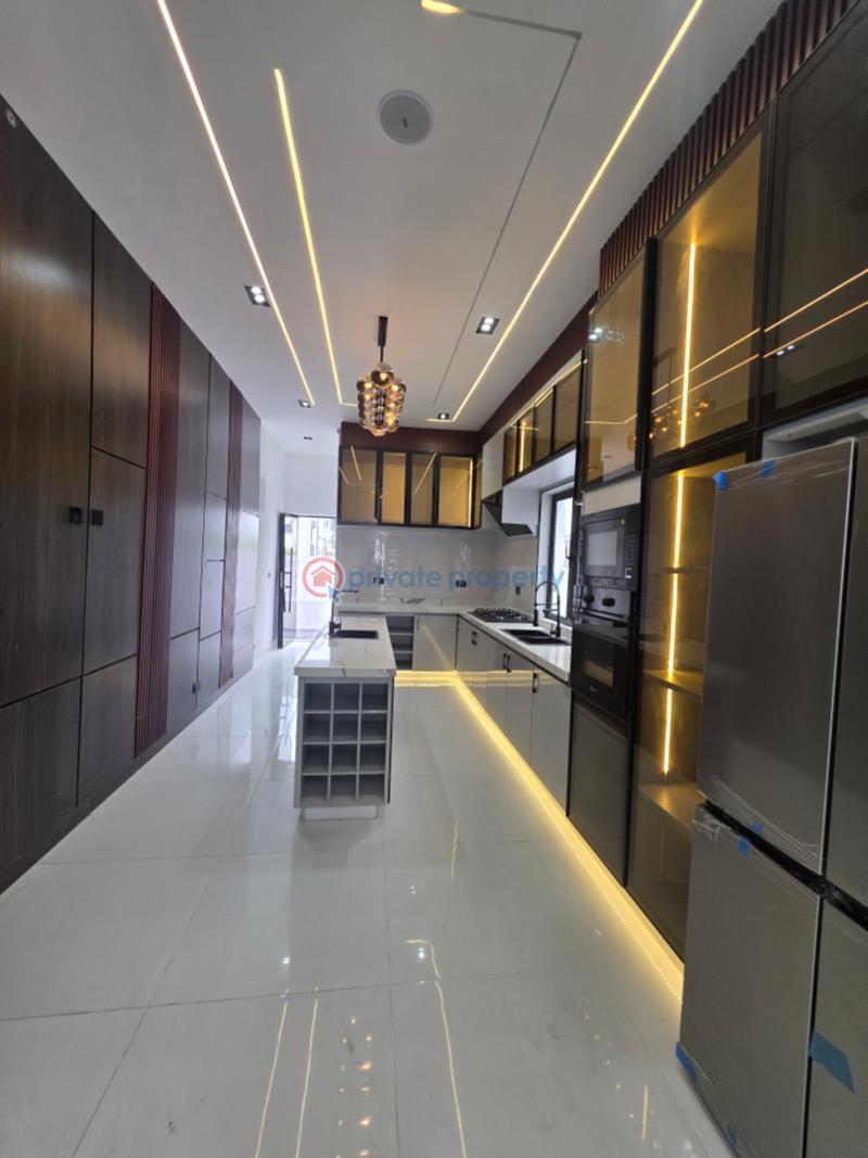 5 bedroom Detached Duplex For Sale Ikota Lekki Lagos - 3