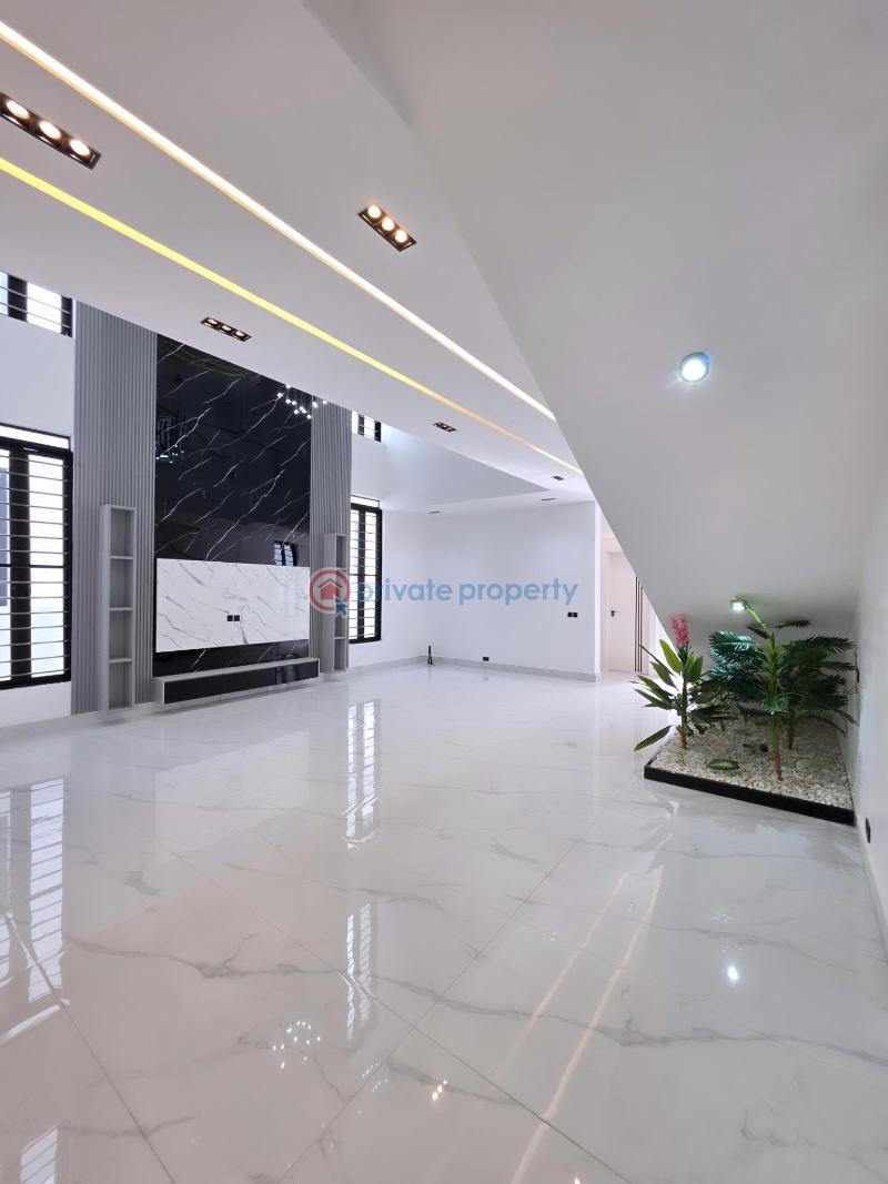 5 bedroom Detached Duplex For Sale Chevron Drive Lekki Lagos - 2