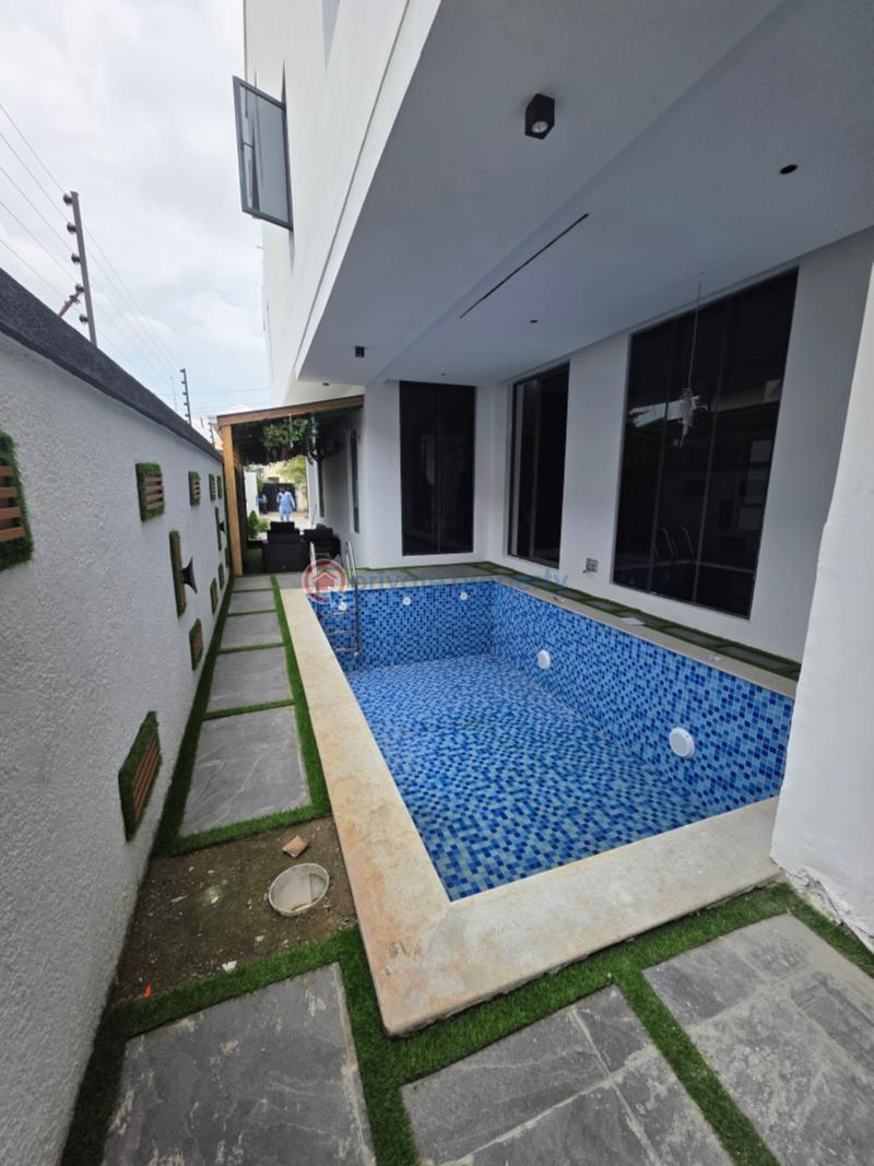 5 bedroom Detached Duplex For Sale Off Admiralty Way Lekki Phase 1 Lagos - 2