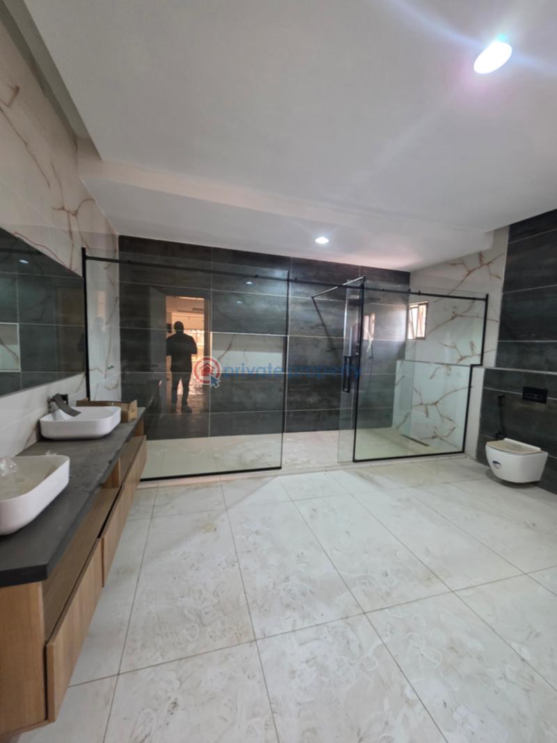 5 bedroom Detached Duplex For Sale Guzape Abuja Phase 1  - 11