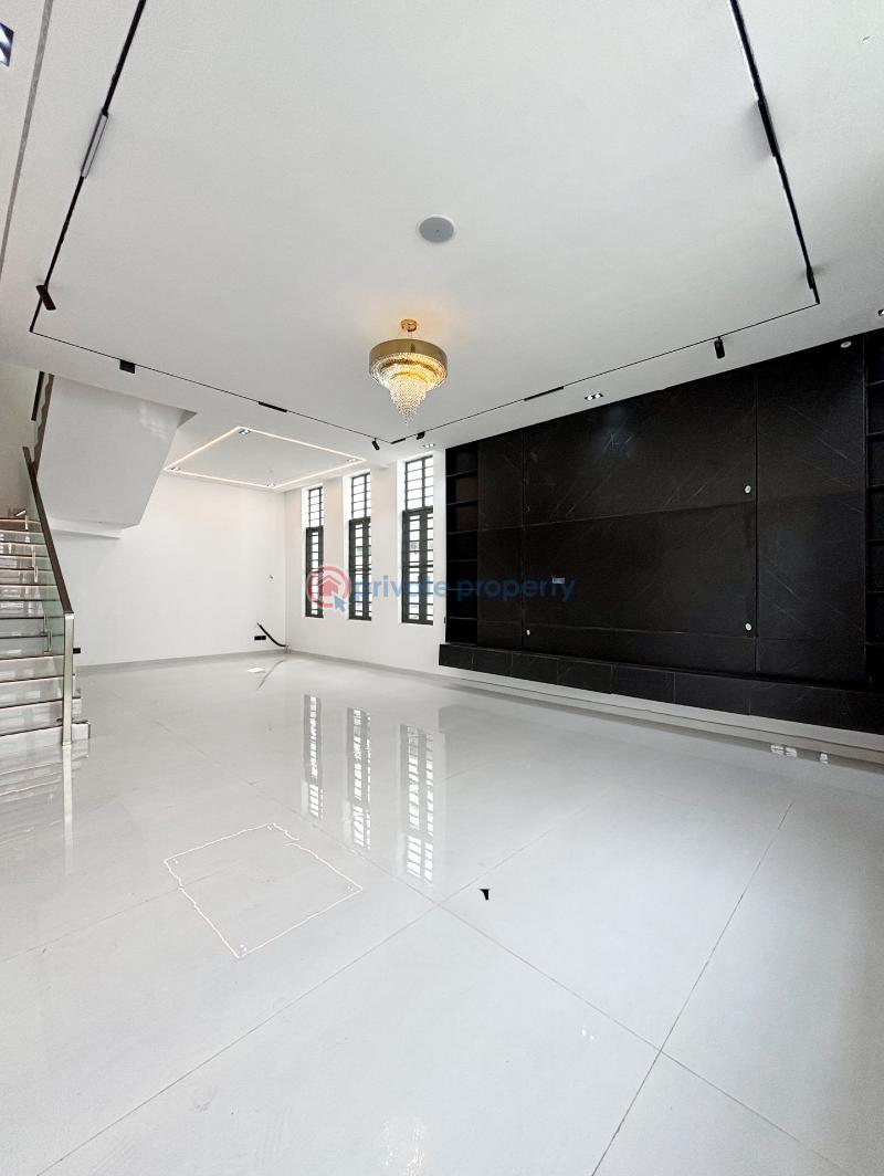 5 bedroom Detached Duplex For Sale Chevron Drive Lekki Lagos - 1