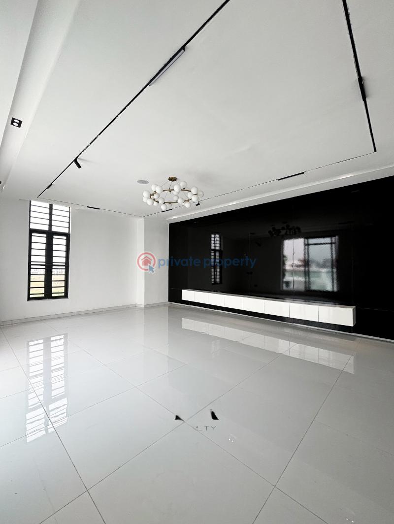 5 bedroom Detached Duplex For Sale Chevron Drive Lekki Lagos - 6
