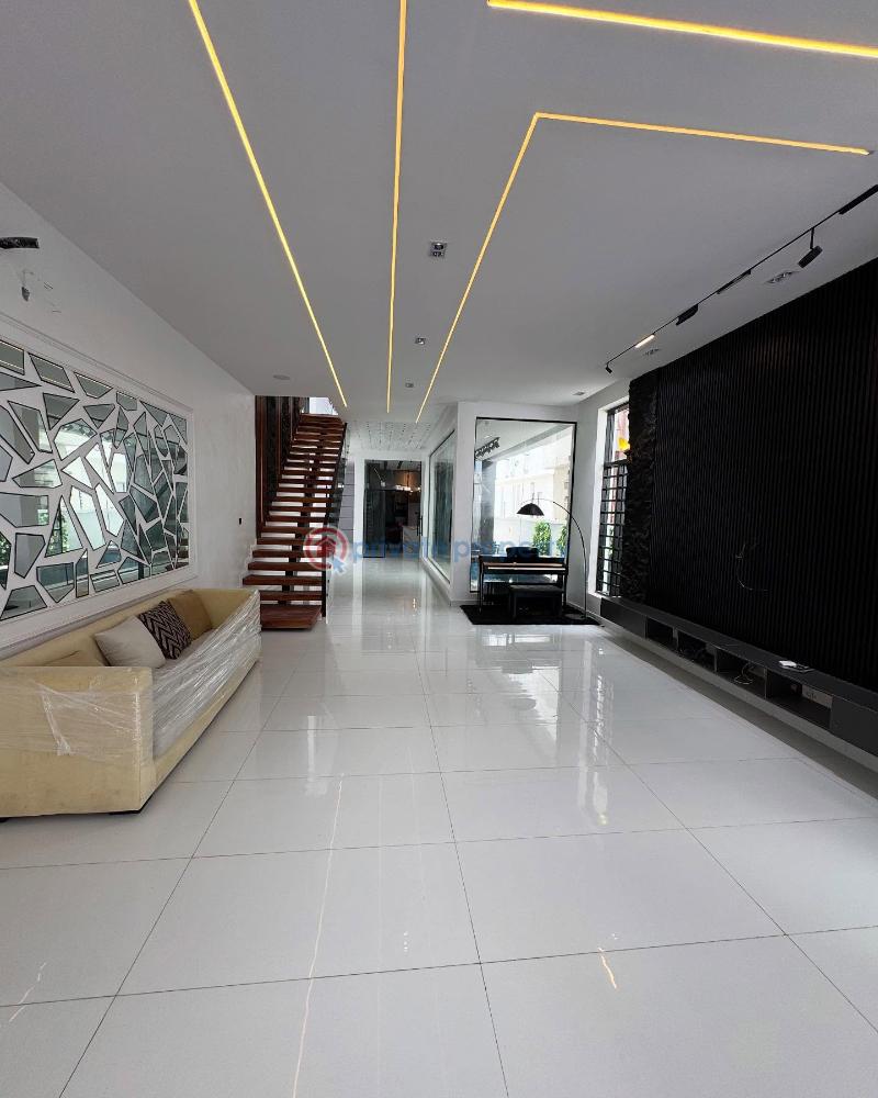 Tastefully finished 5 bedroom detached duplex with swimming pool - 1 5 bedroom Detached Duplex For Sale Ikota G R A Ikota Lekki Lagos - 1