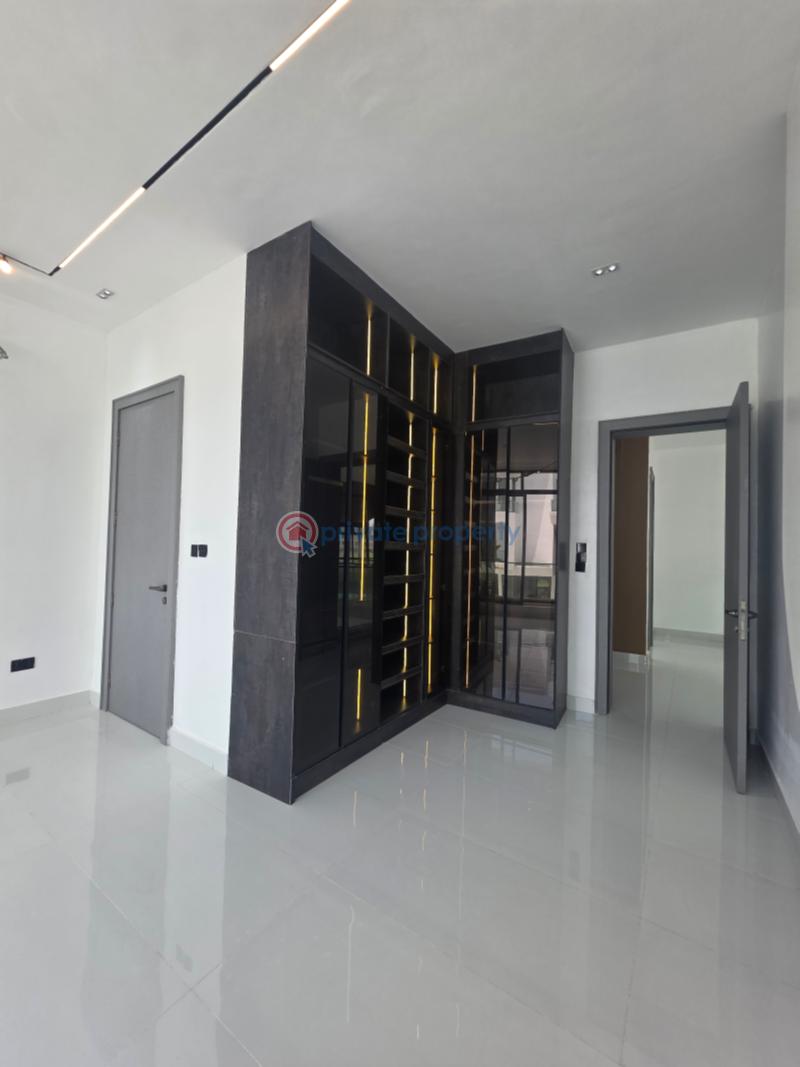 5 bedroom Detached Duplex For Sale Hampton Island Osapa London Lekki Lagos - 9