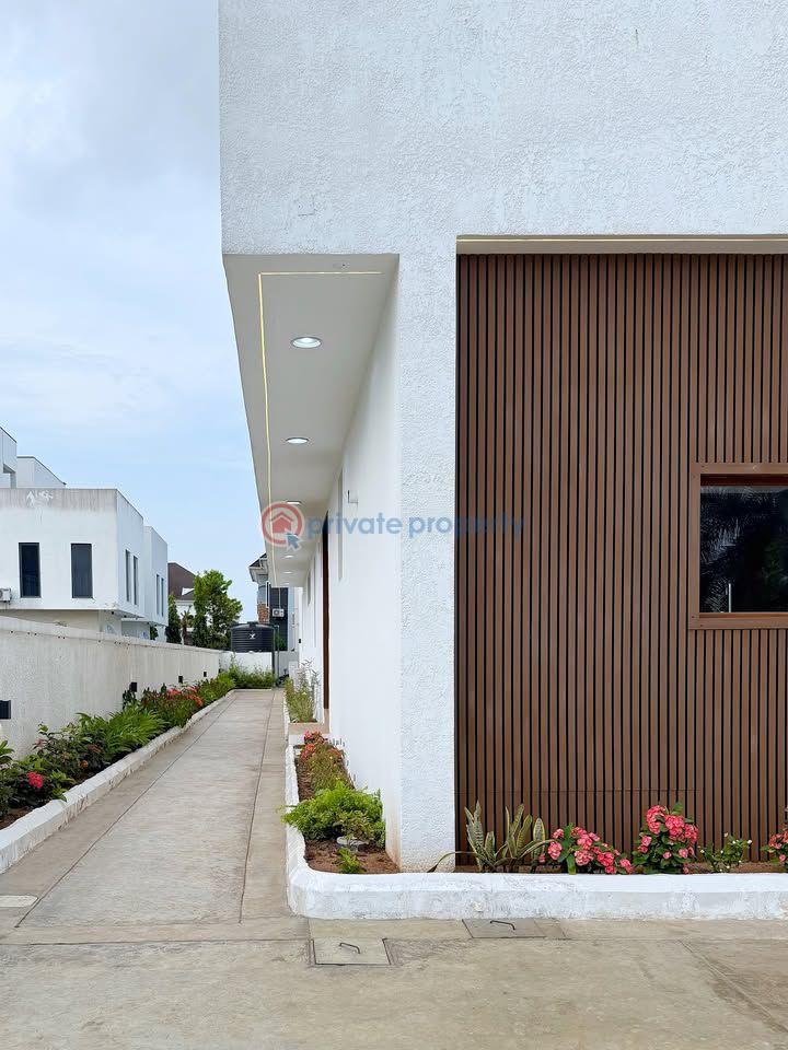 5 bedroom Detached Duplex For Sale Pinnock Beach Estate Osapa London Lekki Lagos - 13